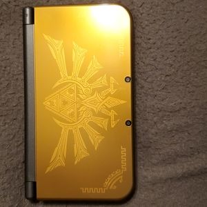 Nintendo 3DS XL Legend of Zelda Limited Edition